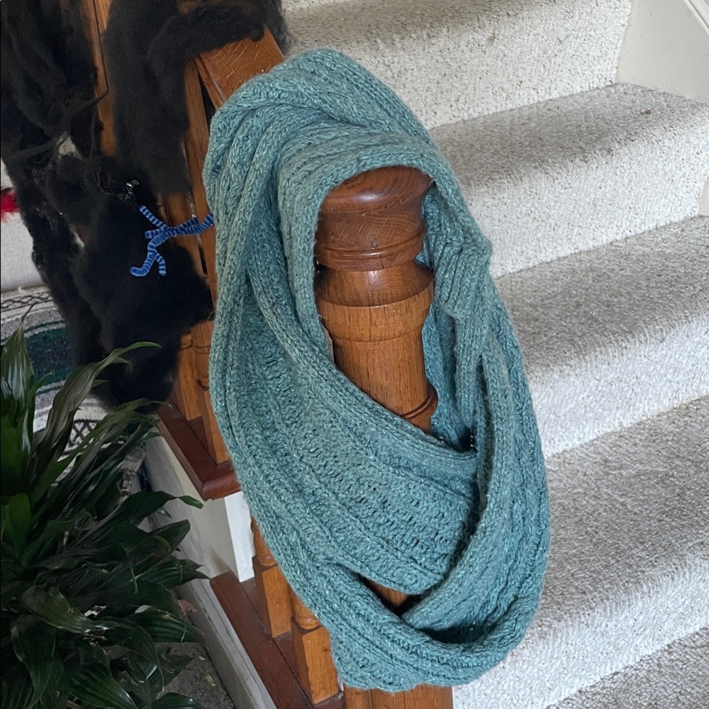 Carhartt Cable Knit Infinity Scarf - Picture 6 of 8